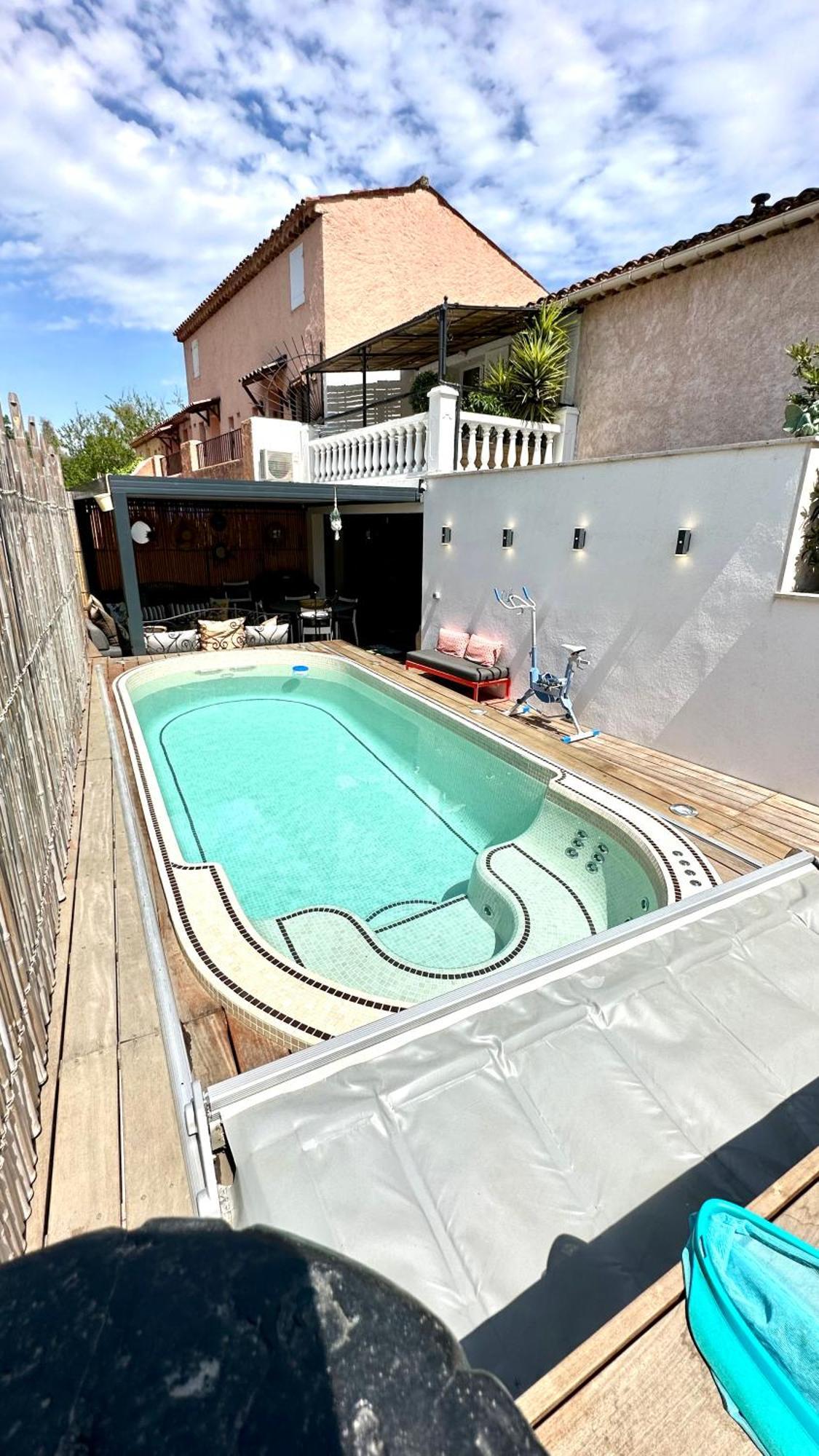 Maison Luxe Little Boheme, Port Saint Tropez Villa *